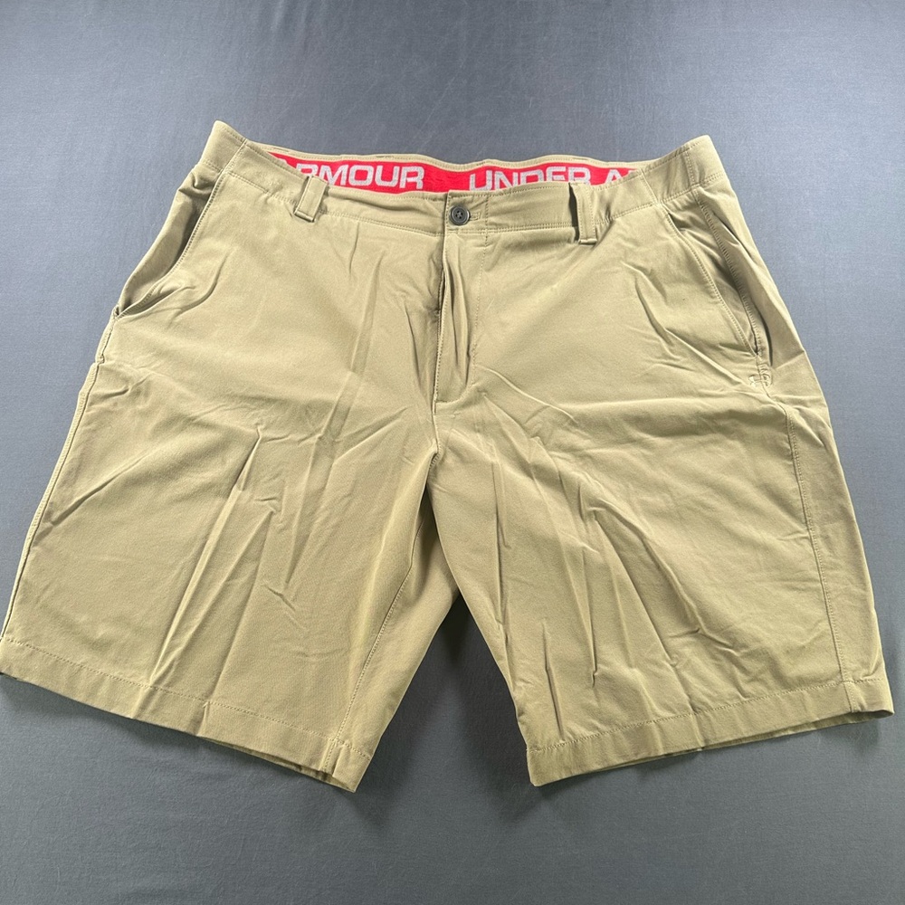 Under Armour UA Match Play Golf Shorts Mens Size 40 Khaki